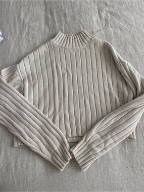 Cropped Ribbed Mock Neck Sweater - Cream